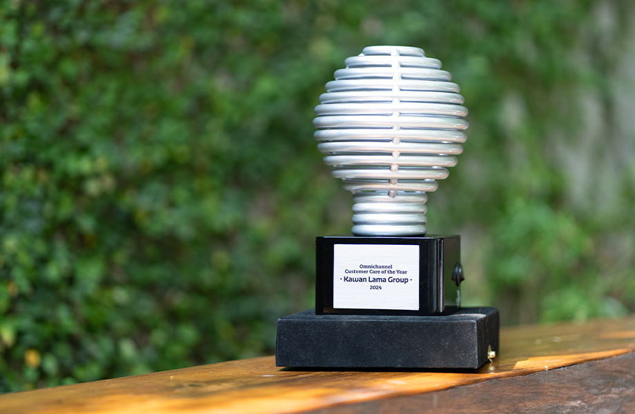 Kawan Lama Group Raih Marketeers Editor’s Choice Awards 2024 Kategori Group Omni Channel Customer Care of The Year 2024