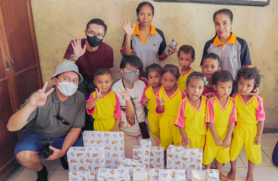 Toys Kingdom Wujudkan Senyum Anak NTT Melalui Program Toys for Kids